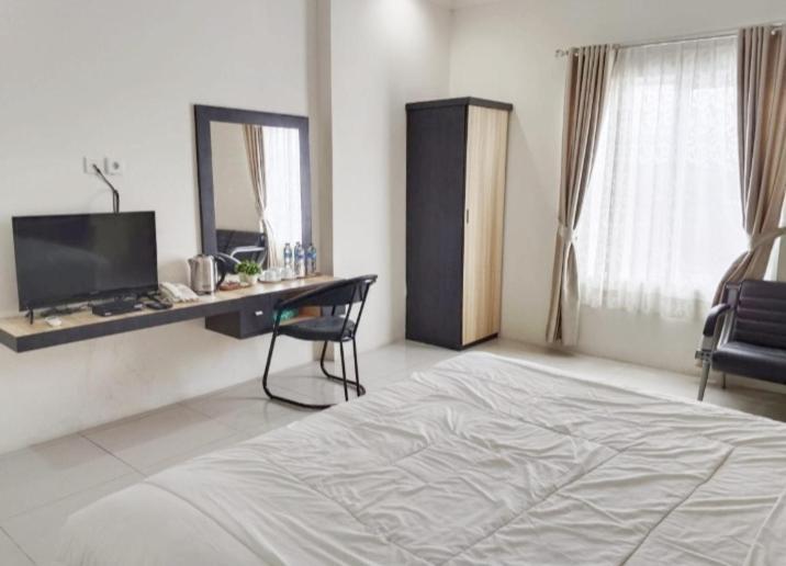 Khariz Hotel Bukittinggi Esterno foto