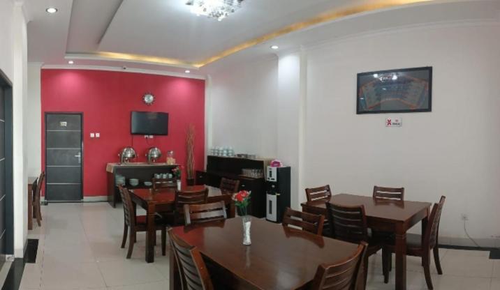 Khariz Hotel Bukittinggi Esterno foto