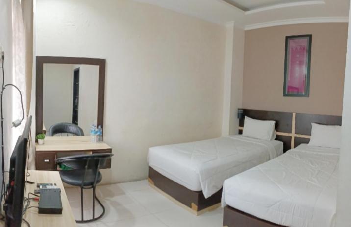 Khariz Hotel Bukittinggi Esterno foto